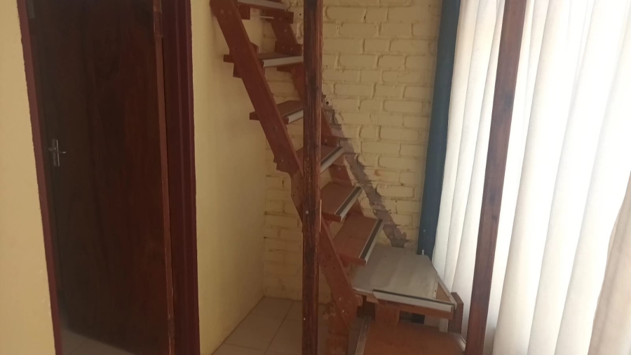 4 Bedroom Property for Sale in Hennenman Free State